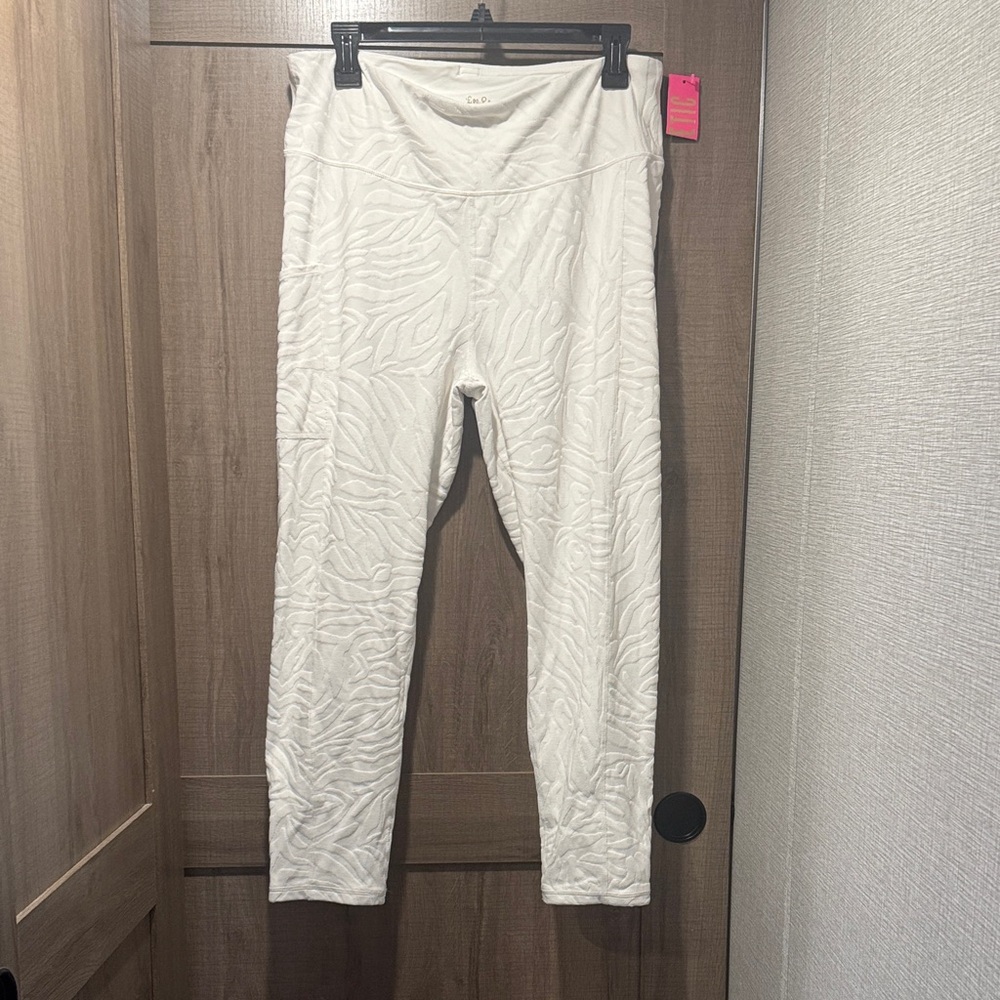 Lilly Pulitzer Textured White Cropped Pants